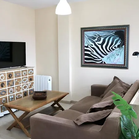 Con Jardin Cerca De La Playa En