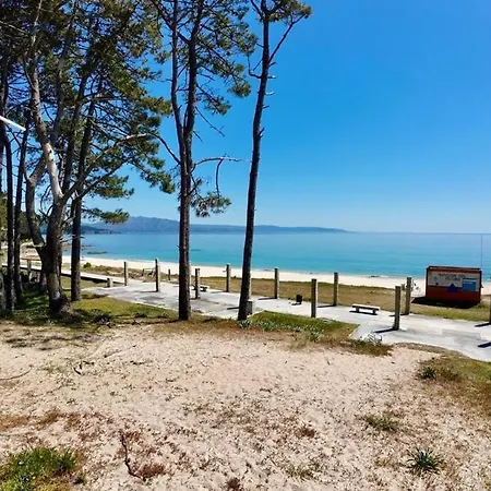 Con Jardin Cerca De La Playa En Corcubión